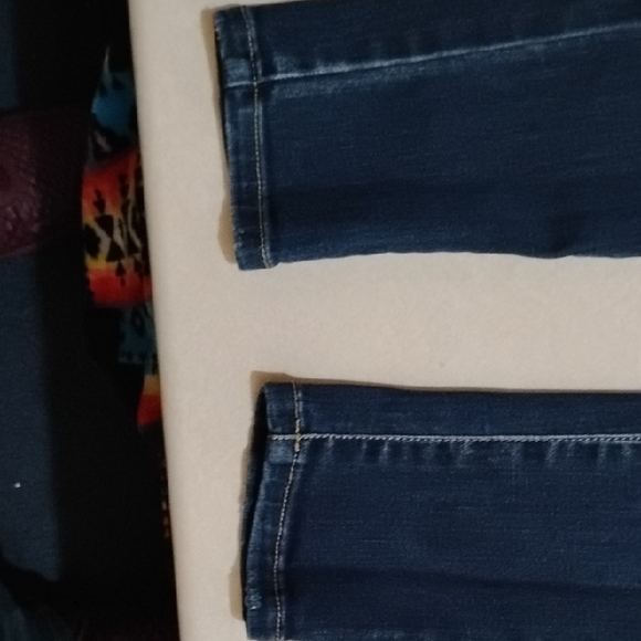 KanCan Women's Faded Blue Skinny Jeans - Picture 5 of 7